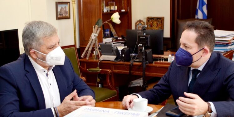 Περιφέρεια Αττικής: Συνάντηση Πατούλη –Πέτσα για «Αντώνης Τρίτσης» και οδική ασφάλεια