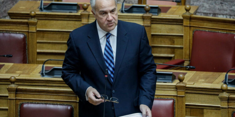ΥΠΕΣ: 800 μόνιμες προσλήψεις τον Μάιο στους Δήμους