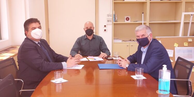 ΣΠΑΠ: Συνάντηση με τον υφυπουργό Περιβάλλοντος για το Πεντελικό