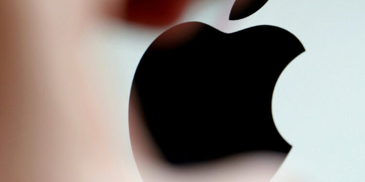 Apple: Έχασε τον τίτλο της μεγαλύτερης εταιρείας του κόσμου σε χρηματιστηριακή αξία