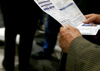 Λογαριασμοί ρεύματος: Ποιοι δικαιούνται αναδρομική ενίσχυση και πώς θα τη διεκδικήσουν