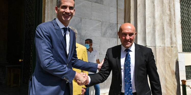 Συνάντηση του Δημάρχου Αθηναίων με τον Δήμαρχο Σμύρνης στην Αθήνα