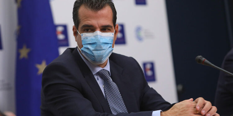 Πλεύρης: “Εκτιμώ ότι από Σεπτέμβριο θα πάμε σε 4η δόση εμβολίου για όλους”