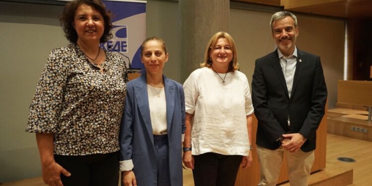ΚΕΔΕ: Ημερίδα για τη σεξουαλική παρενόχληση και τη βία στο χώρο εργασίας