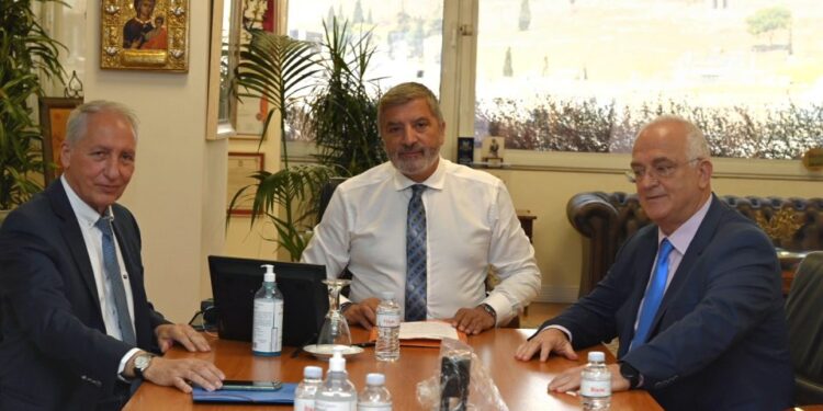 Κατασκευή ενεργειακού στεγάστρου στο ανοιχτό Κολυμβητήριο του δήμου Παλλήνης