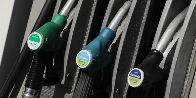 Κατατέθηκε η τροπολογία για το «Fuel Pass 2» -Τι περιλαμβάνει, αναλυτικά τα ποσά -Ψηφίζεται σήμερα