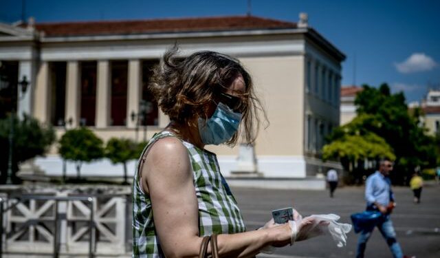 Κοροναϊός: 50.579 κρούσματα, 202 θάνατοι σε μία εβδομάδα – Στους 117 οι διασωληνωμένοι