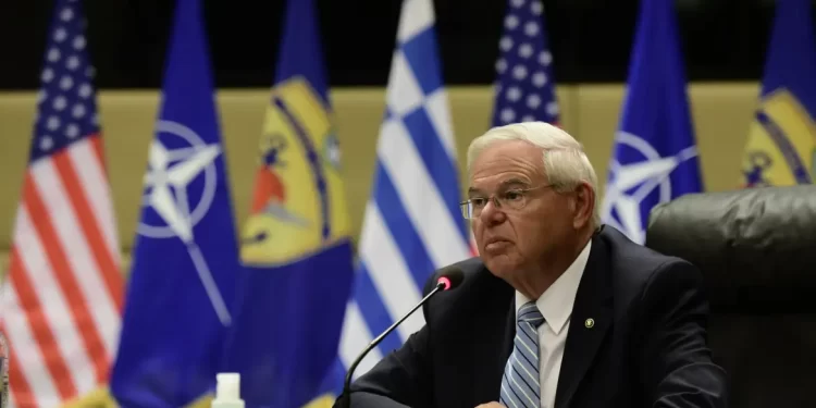 ΗΠΑ: Με βέτο στα F-16 προειδοποιεί πλέον την Τουρκία ο Ρ. Μενέντεζ