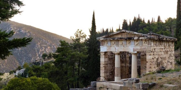 ΥΠΠΟΑ – UNESCO: Διεθνές συνέδριο στους Δελφούς για την προστασία της πολιτιστικής κληρονομιάς