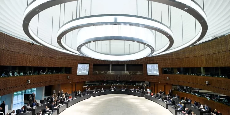Σφοδρές αντιδράσεις μετά την πρόταση της Κομισιόν για το πλαφόν στο αέριο- Πώς διαμορφώνονται τα στρατόπεδα στη Σύνοδο στις Βρυξέλλες.