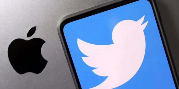 Έλον Μασκ: Η Apple απειλεί να καταργήσει το twitter από το app store