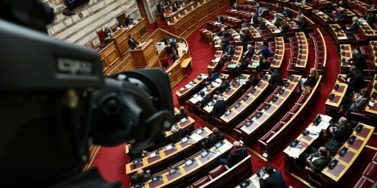Κατατίθεται το μεσημέρι ο προϋπολογισμός του 2023 – Στις 17/12 η ψηφοφορία