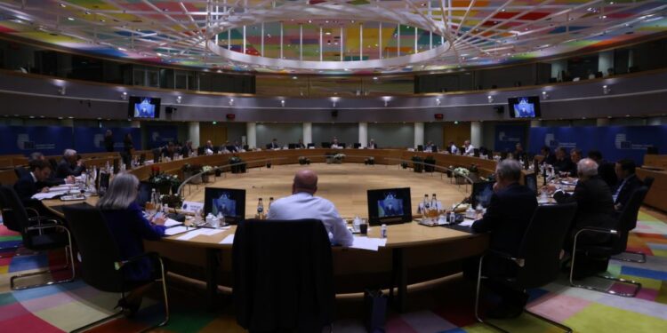 Φυσικό αέριο: Τη Δευτέρα οι τελικές αποφάσεις για το πλαφόν – Πού θα καταλήξουν οι «27»