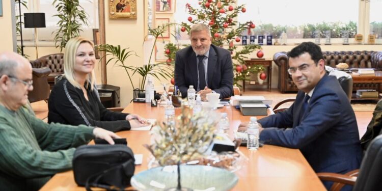 Περιφέρειας Αττικής: Συνάντηση Πατούλη-Κουδουδάκη και στο επίκεντρο έργα υποδομής στην Ύδρα