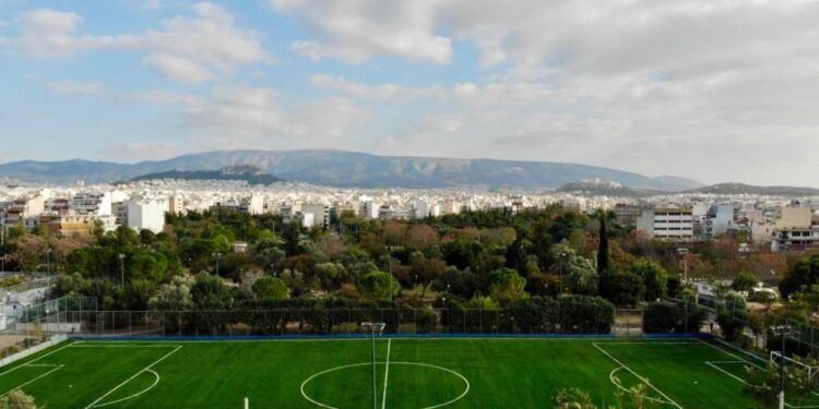 Ο Δήμος Αθηναίων μετέτρεψε το ποδοσφαιρικό γήπεδο της Ακαδημίας Πλάτωνος σε ένα σύγχρονο χώρο άθλησης