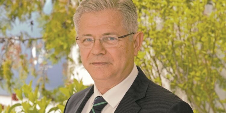 Γιώργος Οικονόμου: “Ο Δήμος επιχειρεί πονηρά να γλυτώσει από τα λεφτά των εργαζομένων”