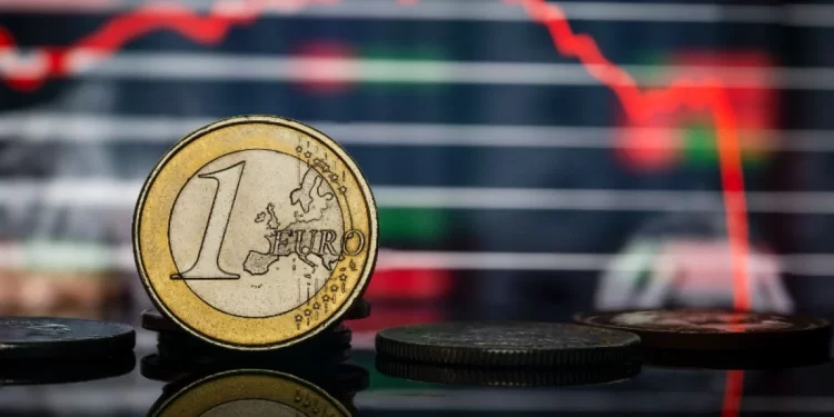 Το ευρώ υποχωρεί 0,13% στα 1,081 δολάρια