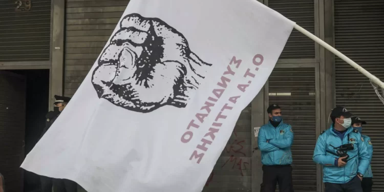 ΠΟΕ – ΟΤΑ: 24ωρη πανελλαδική απεργία αύριο οι εργαζόμενοι στους δήμους όλης της χώρας