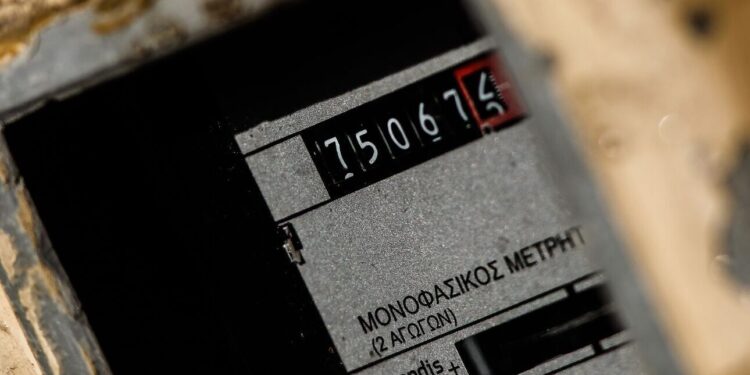 Ρεύμα: Επιδότηση 40 ευρώ ανά μεγαβατώρα στα οικιακά τιμολόγια τον Φεβρουάριο