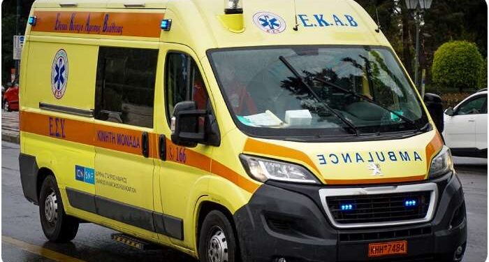 Με χρηματοδότηση της Περιφέρειας Αττικής το ΕΚΑΒ προμηθεύεται 52 ασθενοφόρα