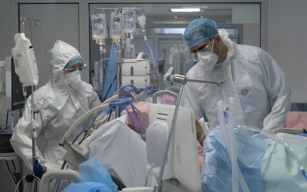 Κοροναϊός: Στους 109 οι νεκροί από τον ιό – Αυξήθηκαν τα κρούσματα γρίπης