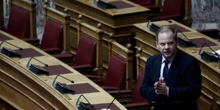 Τέμπη: Τη Δευτέρα συγκαλείται η Επιτροπή Θεσμών και Διαφάνειας – Ποιοι κλήθηκαν
