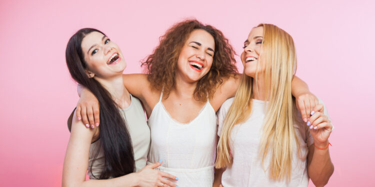Ημέρα της Γυναίκας: Beauty tips πριν την έξοδο ή για να χαλαρώσεις στο σπίτι