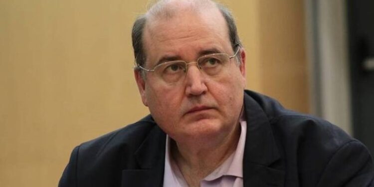 Ο Νίκος Παπαθανάσης Αναπληρωτής Υπουργός Ανάπτυξης και Επενδύσεων, στον Επικοινωνία 94fm