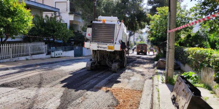 Σε Πράσινο Λόφο και Ψαλίδι συνεχίζονται οι ασφαλτοστρώσεις στο Δήμο Ηρακλείου Αττικής