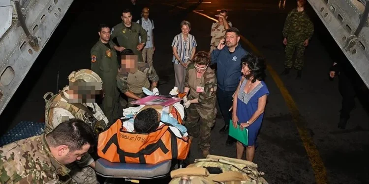 Συνεχίζονται οι προσπάθειες απεγκλωβισμού των Ελλήνων – Στους 43 οι πολίτες που έχουν απεγκλωβιστεί