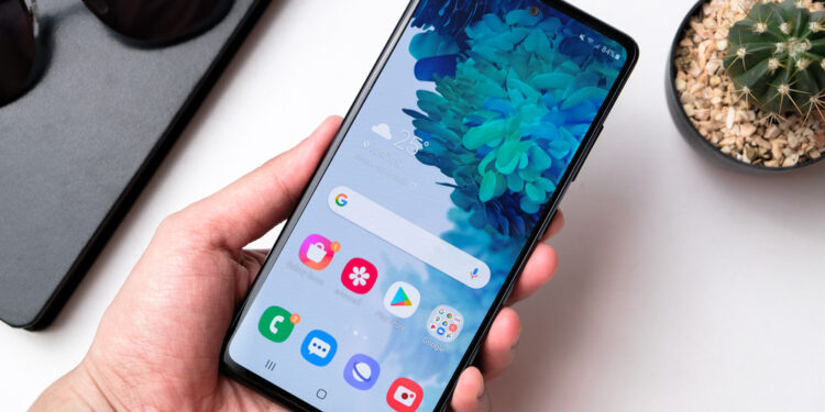 Καινούργιο smartphone: Ποια χαρακτηριστικά πρέπει να προσέξετε