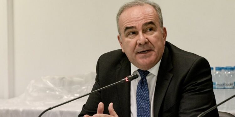 Ο Νίκος Παπαθανάσης Αναπληρωτής Υπουργός Ανάπτυξης στον Επικοινωνία 94fm