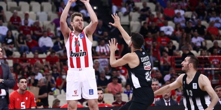 Oλυμπιακός-ΠΑΟΚ 75-54: Στους τελικούς με 3-0 νίκες