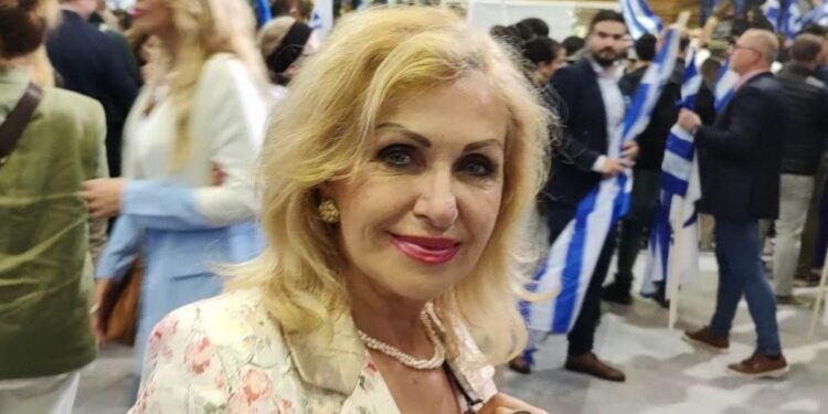 Ευγενία Μπαρμπαγιάννη: “Πραγματικό γκάλοπ η καθημερινή επαφή με τον κόσμο”
