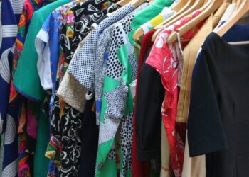 Second hand ρούχα: Μια οικονομική – οικολογική καταναλωτική συμπεριφορά