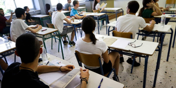 Δήμος Πετρούπολης: Ιατρική και συμβουλευτική υποστήριξη στους υποψηφίους των πανελλαδικών εξετάσεων