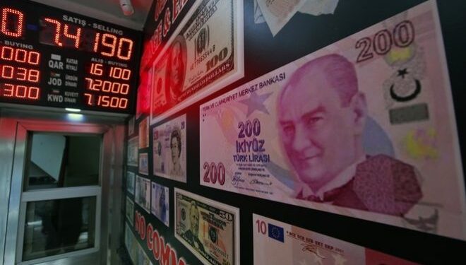Τουρκία: Η επανεκλογή Ερντογάν βυθίζει εκ νέου την τουρκική λίρα