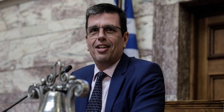 Ο Δημήτρης Καιρίδης υπ. βουλευτής Βορείου Τομέα Αθηνων Ν.Δ, στον Επικοινωνία 94fm