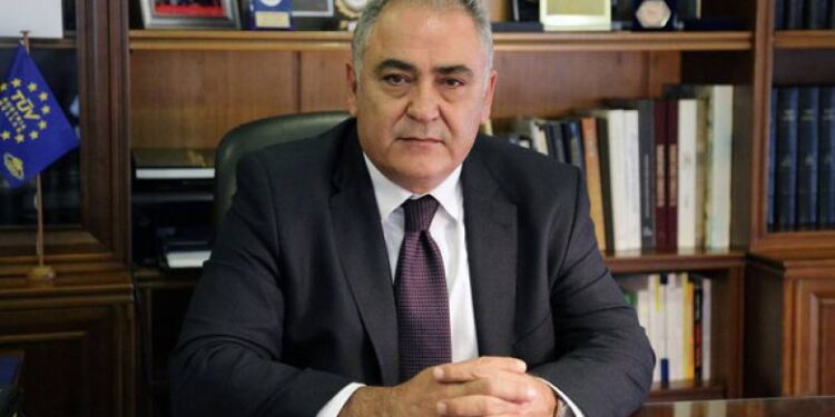 Ο Γιώργος Βρεττάκος βουλευτής Ν.Δ, στον Επικοινωνία 94fm