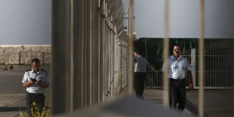 Παρέμβαση Ντογιάκου για την τραγωδία στην Πύλο – Επτά προσαγωγές