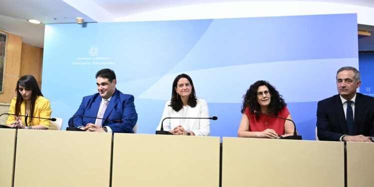 ΥΠΕΣ: Οι προτεραιότητες για την Τοπική Αυτοδιοίκηση