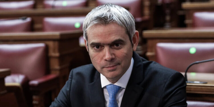 Ο Κώστας Καραγκούνης βουλευτής Ν.Δ, στον Επικοινωνία 94fm