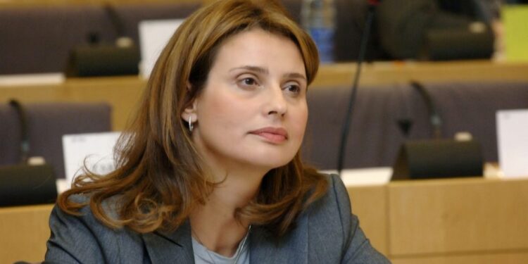 Ο Νικος Παπαθανάσης υπ. βουλευτής Ν.Δ, στον Επικοινωνία 94fm