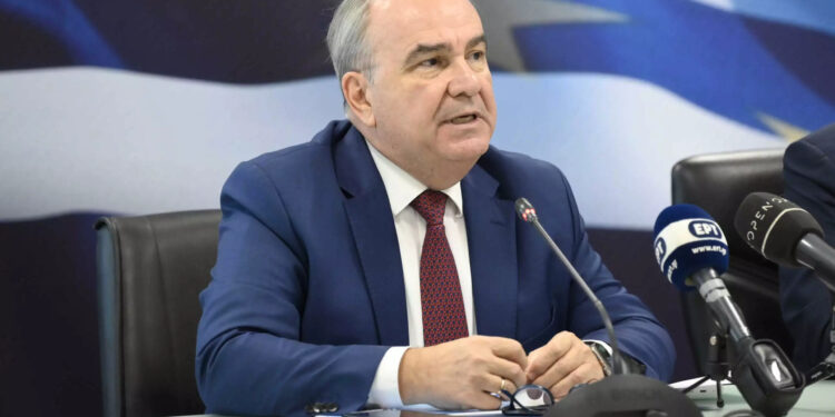 Ο Νικος Παπαθανάσης υπ. βουλευτής Ν.Δ, στον Επικοινωνία 94fm