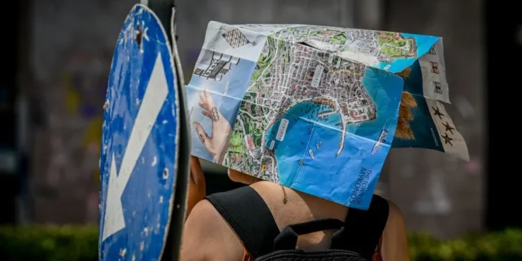 Νέο έκτακτο δελτίο της ΕΜΥ: Με ανάπαυλα τη Δευτέρα νέος καύσωνας από την Τρίτη