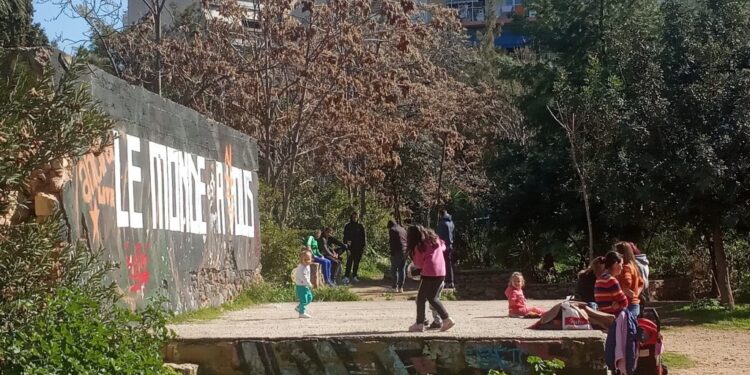 Η απάντηση Μπακογιάννη στην επίθεση των «γνωστών – αγνώστων» στο Πάρκο Δρακόπουλου