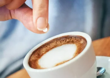 Ασπαρτάμη: Ο ΠΟΥ την καταχώρησε επίσημα ως πιθανώς καρκινογόνα