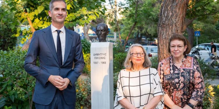 Εγκαινιάστηκε το αναμορφωμένο πάρκο Δ. Πικιώνη στα Άνω Πατήσια