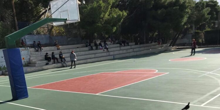 Βριλήσσια: Ανοικτά προαύλια σχολείων για παιχνίδι και άθληση