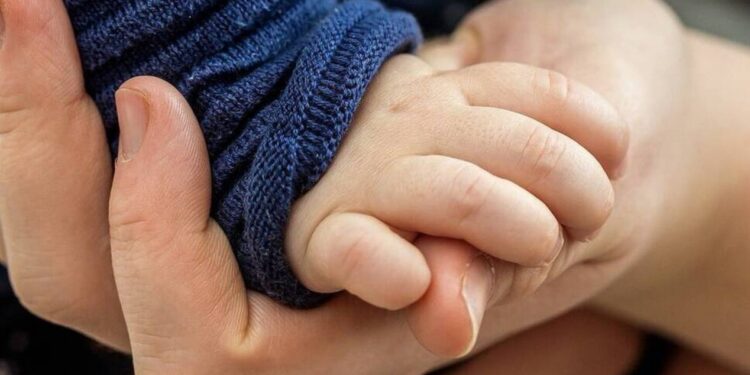 Νέα επιδόματα για το πρώτο παιδί από τον Δήμο Ηρακλείου Αττικής